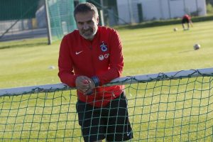 Trabzonspor'da Ersun Yanal'a b&uuml;y&uuml;k destek