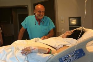 Ameliyat sonrası Nur Yerlitaş'tan ilk fotoğraf