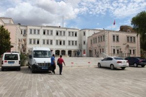 FET&Ouml; sortuşturmasında 35 subay ve astsubaya tutuklama
