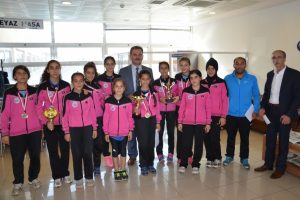 Bursalı atletizmcilerden b&uuml;y&uuml;k başarı