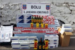 Bolu'da yolcu otob&uuml;s&uuml;nde ka&ccedil;ak sigara ele ge&ccedil;irildi