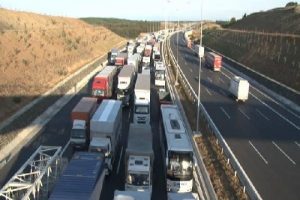 Yavuz Sultan Selim K&ouml;pr&uuml;s&uuml;'ndeki &Ccedil;alışma Trafiği Fel&ccedil; Etti
