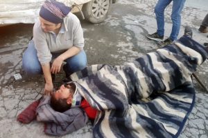 Her şey onu hayatta tutabilmek i&ccedil;in