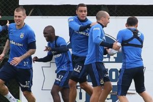 Fenerbah&ccedil;e'de Aytemiz Alanyaspor ma&ccedil;ı hazırlıkları s&uuml;r&uuml;yor