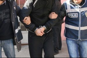 Albay Ş&uuml;kr&uuml; Bostan, Tuzla'da g&ouml;zaltına alındı