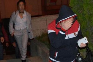 Karab&uuml;k'te fuhuş operasyonu: 5 g&ouml;zaltı