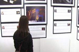 T&uuml;rkiye'nin ilk yorumlu fotoğraf sergisi a&ccedil;ıldı