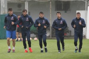 Trabzonspor, Akhisar ma&ccedil;ı hazırlıklarını s&uuml;rd&uuml;rd&uuml;