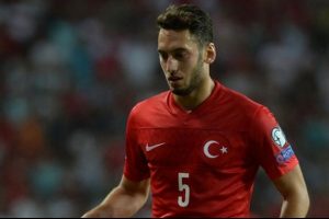 Leverkusen, Hakan &Ccedil;alhanoğlu'nu babaannesinin cenazesine g&ouml;ndermedi