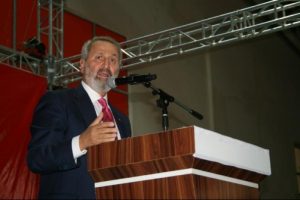 Zafer &Ccedil;ağlayan: "Dimdik ayakta duruyoruz"