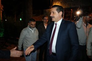 Bakan Faruk &Ccedil;elik, Bursa'da gazetecilerin sorularını yanıtladı