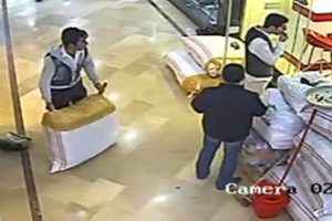 Pişkin hırsız esnaftan yardım istedi