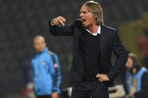 Riekerink'ten Muslera'ya &ouml;vg&uuml;!