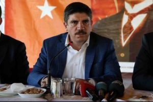Yasin Aktay: PKK, FET&Ouml; ve DAEŞ aynı amaca hizmet eden ha&ccedil;lı &ouml;rg&uuml;t&uuml;d&uuml;r