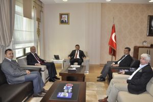 BT&Uuml; ziyaret&ccedil;i akınına uğradı