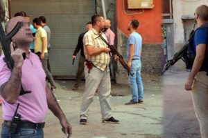 Keşif heyetine el yapımı patlayıcı atıldı