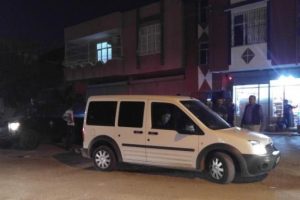 Adana'da bı&ccedil;aklı kavga: 1 &ouml;l&uuml;