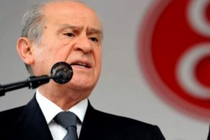 MHP lideri Bah&ccedil;eli'den gece yarısı talimatı