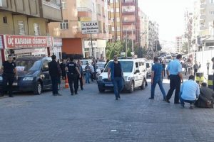 Mardin'de kavga: 1'i polis, 4 yaralı