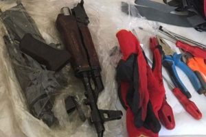 İzmir'e kanlı eylem i&ccedil;in gelen PKK'lı ter&ouml;rist yakalandı