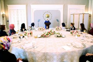Emine Erdoğan vali eşleri ile bir araya geldi