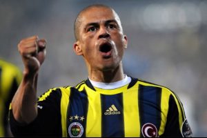 Alex'ten Fenerbah&ccedil;e'ye başarılar mesajı!