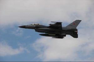 T&uuml;rk jetleri PYD-YPG'yi vurdu