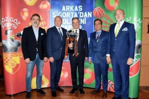 Karşıyaka ve G&ouml;ztepe, Arkas Sigorta'da buluştu