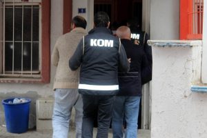 3 avukata FET&Ouml;'den tutuklama
