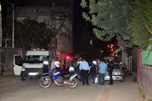 Emniyet M&uuml;d&uuml;rl&uuml;ğ&uuml; yakınında ses bombası patladı