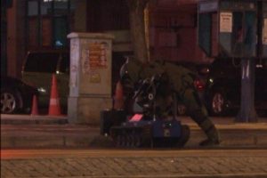 İzmir'de ş&uuml;pheli paket paniği