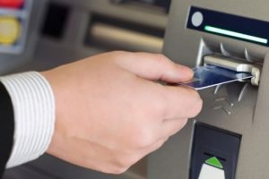 Bursa'da soru sorduğu tanımadığı kişi tarafından gasp edildi
