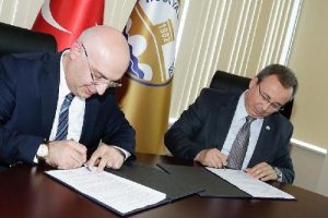 Okullara Arnavut&ccedil;a ve Boşnak&ccedil;a se&ccedil;meli dersleri geliyor