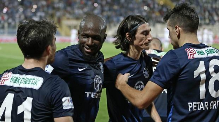 Adana Demirspor tek golle kazandı