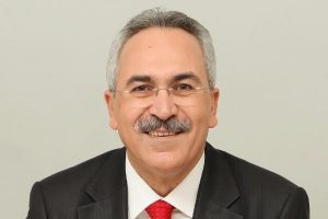 Ak Parti kampında milletvekili, merdivenlerden d&uuml;ş&uuml;p yaralandı