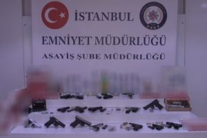 'Yeditepe Huzur Uygulaması'nda ele ge&ccedil;irilen malzemeler sergilendi