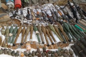 Hakkari'de &ccedil;ok sayıda silah ele ge&ccedil;irildi