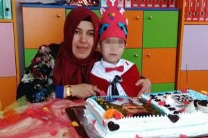 Kalbi durdu, hayata d&ouml;nd&uuml;, bebeği sezaryenle alındı