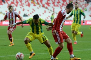 Sivasspor Şanlıurfaspor'u 2 golle ge&ccedil;ti