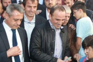 &Uuml;nl&uuml; iş adamı T&uuml;rkiye'ye geri d&ouml;nd&uuml;