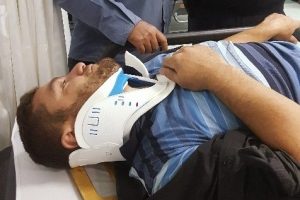 &Ccedil;atıdan d&uuml;şen şahıs hastanelik oldu