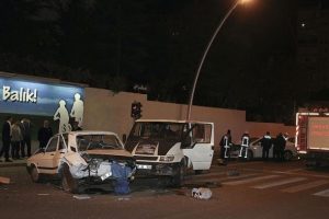 Ankara'da zincirleme trafik kazası: 4 yaralı