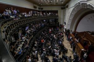 Venezuela Kongresinde olaylı oturum