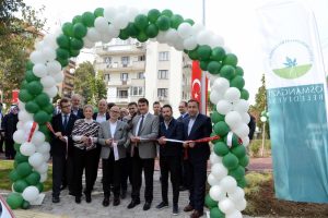 Bursa K&uuml;k&uuml;rtl&uuml;'n&uuml;n yeni parkı hizmete a&ccedil;ıldı