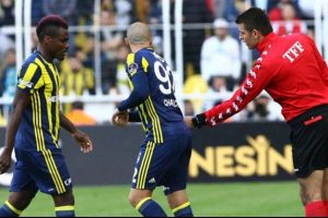 Fenerbah&ccedil;e'de Emenike ger&ccedil;ekleri ortaya &ccedil;ıkıyor...