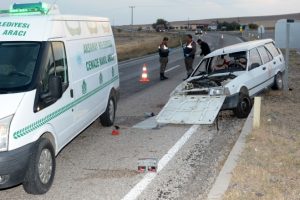 Otomobil takla attı: 1 &ouml;l&uuml;, 3 yaralı
