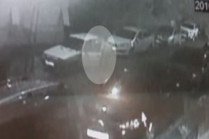10 saniyede otomobil hırsızlığı kamerada