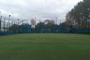 Tarihi spor kul&uuml;b&uuml; i&ccedil;in alınan yıkım kararı durduruldu