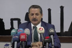 "Masa başında &ccedil;izilen sınırlar huzur vermedi"
