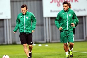 Bursaspor'da Batalla takımla &ccedil;alıştı